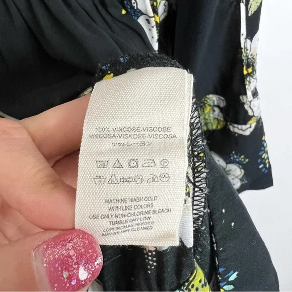 Free People Floral Surplice Tunic Top Large Black - Picture 8 of 9